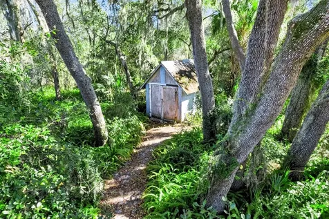 301 Shady Woods Road Geneva FL 32732
