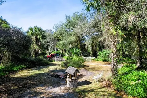 301 Shady Woods Road Geneva FL 32732