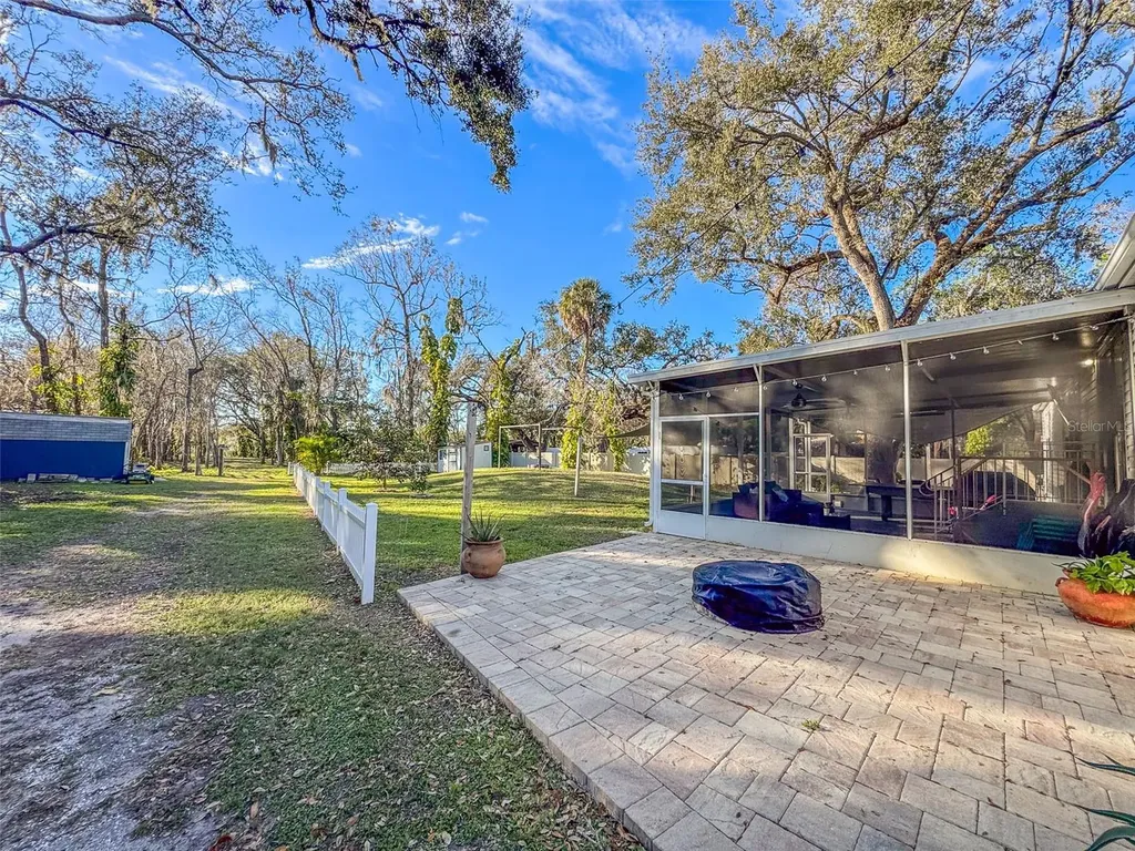 5028 Clewis Avenue Tampa FL 33610