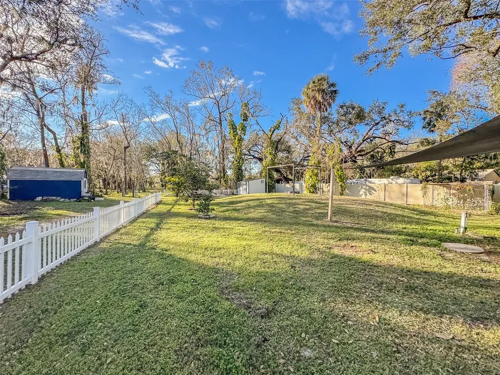 5028 Clewis Avenue Tampa FL 33610