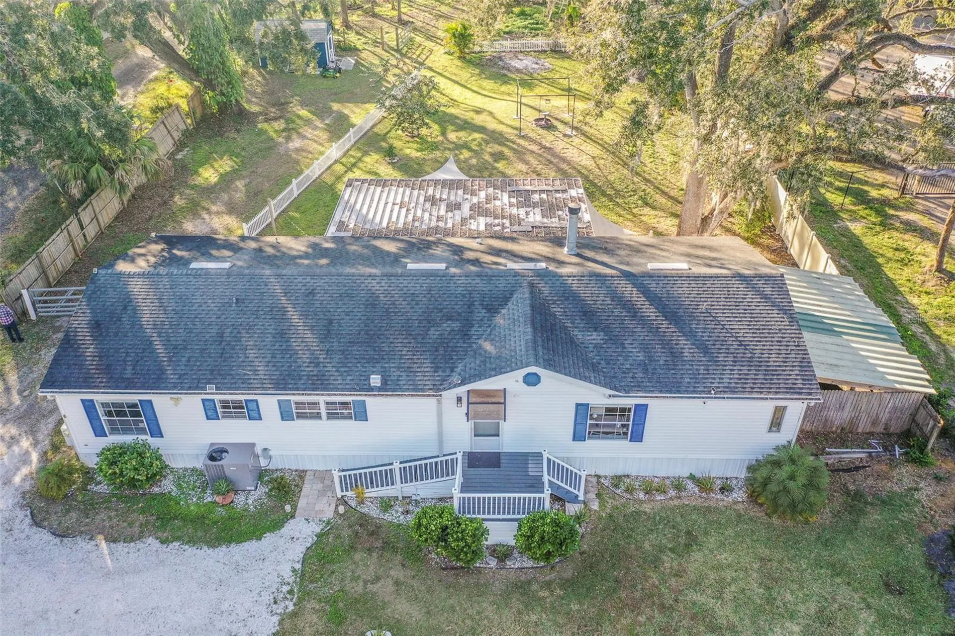 5028 Clewis Avenue Tampa FL 33610