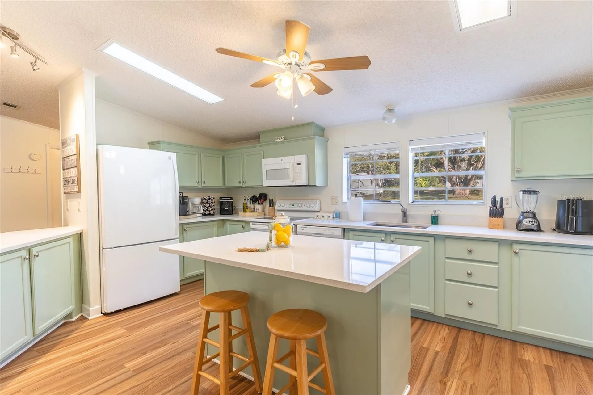 5028 Clewis Avenue Tampa FL 33610