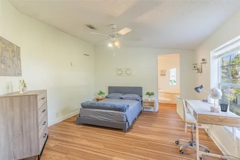 5028 Clewis Avenue Tampa FL 33610
