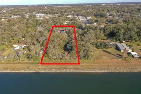 5028 Clewis Avenue Tampa FL 33610