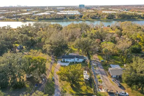 5028 Clewis Avenue Tampa FL 33610