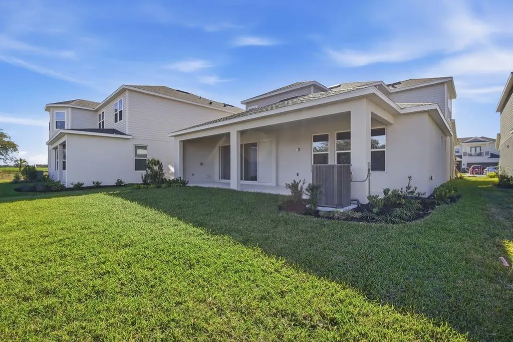 3714 Pine Peak Loop Plant City FL 33565