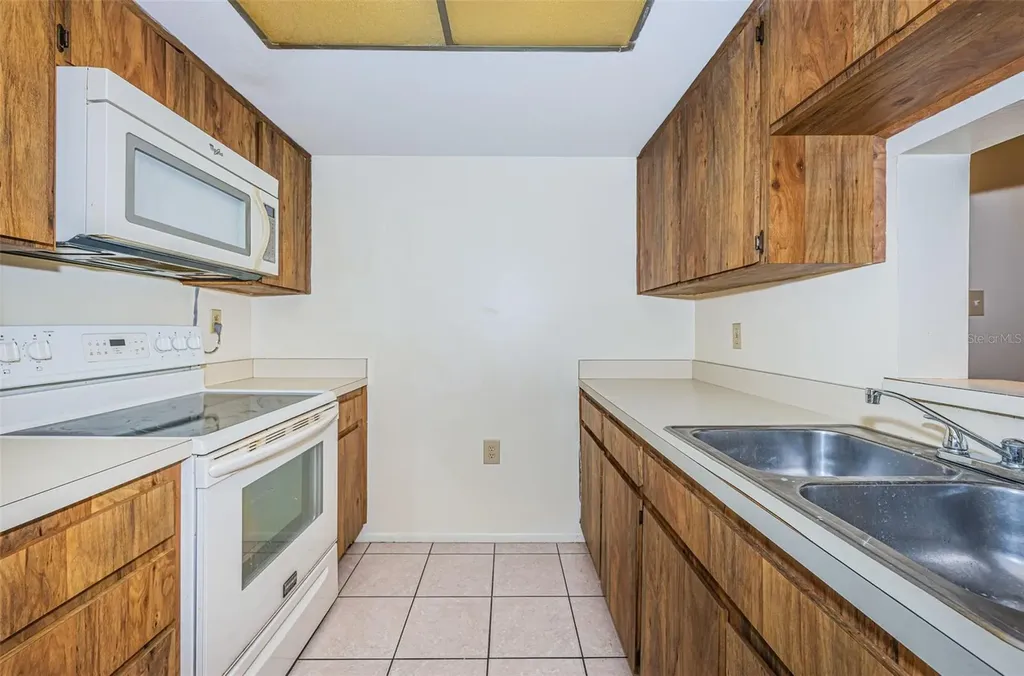 2587 Countryside Boulevard Clearwater FL 33761