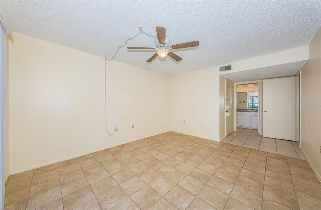 2587 Countryside Boulevard Clearwater FL 33761