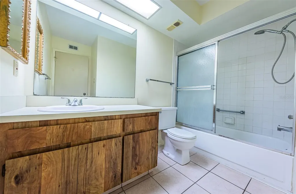 2587 Countryside Boulevard Clearwater FL 33761