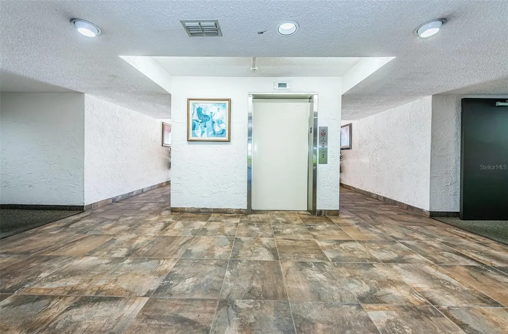 2587 Countryside Boulevard Clearwater FL 33761