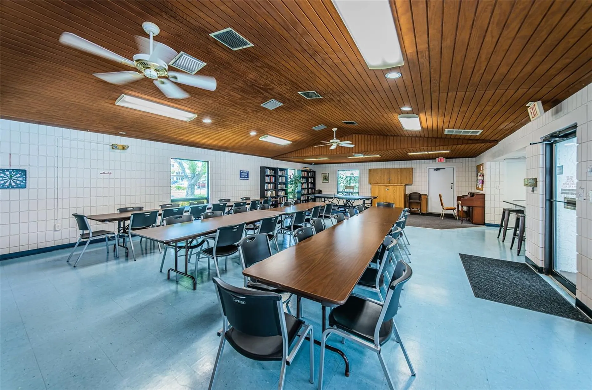 2587 Countryside Boulevard Clearwater FL 33761