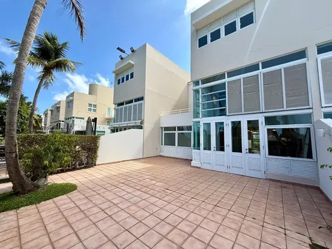 #124 Villas De Golf Oeste Dorado PR 00646