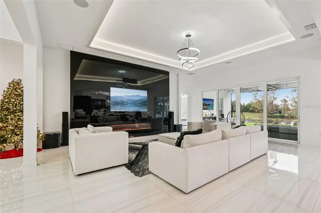 8294 Grande Shores Drive Sarasota FL 34240