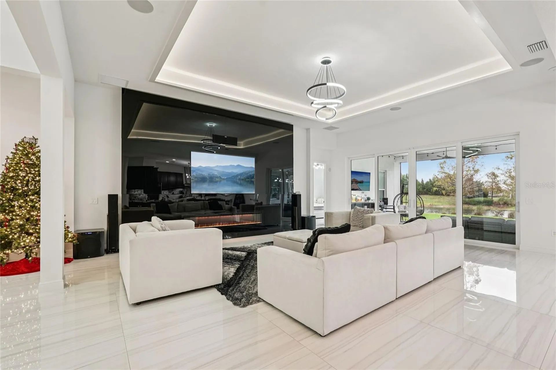 8294 Grande Shores Drive Sarasota FL 34240
