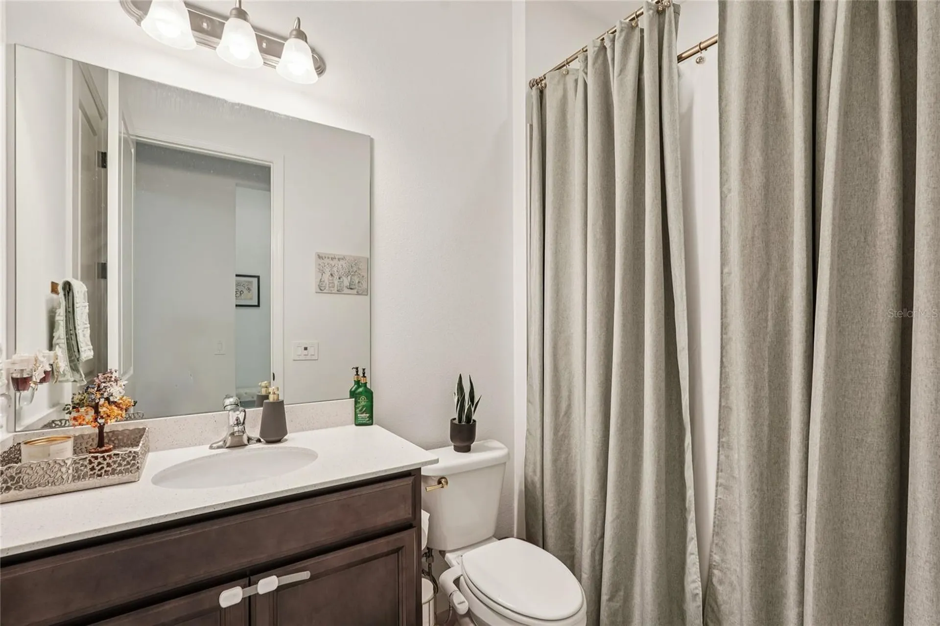8294 Grande Shores Drive Sarasota FL 34240