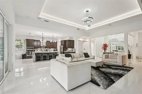 8294 Grande Shores Drive Sarasota FL 34240