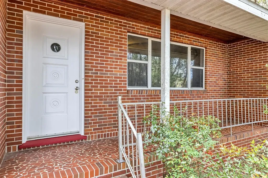 157 State Road 20 Palatka FL 32177