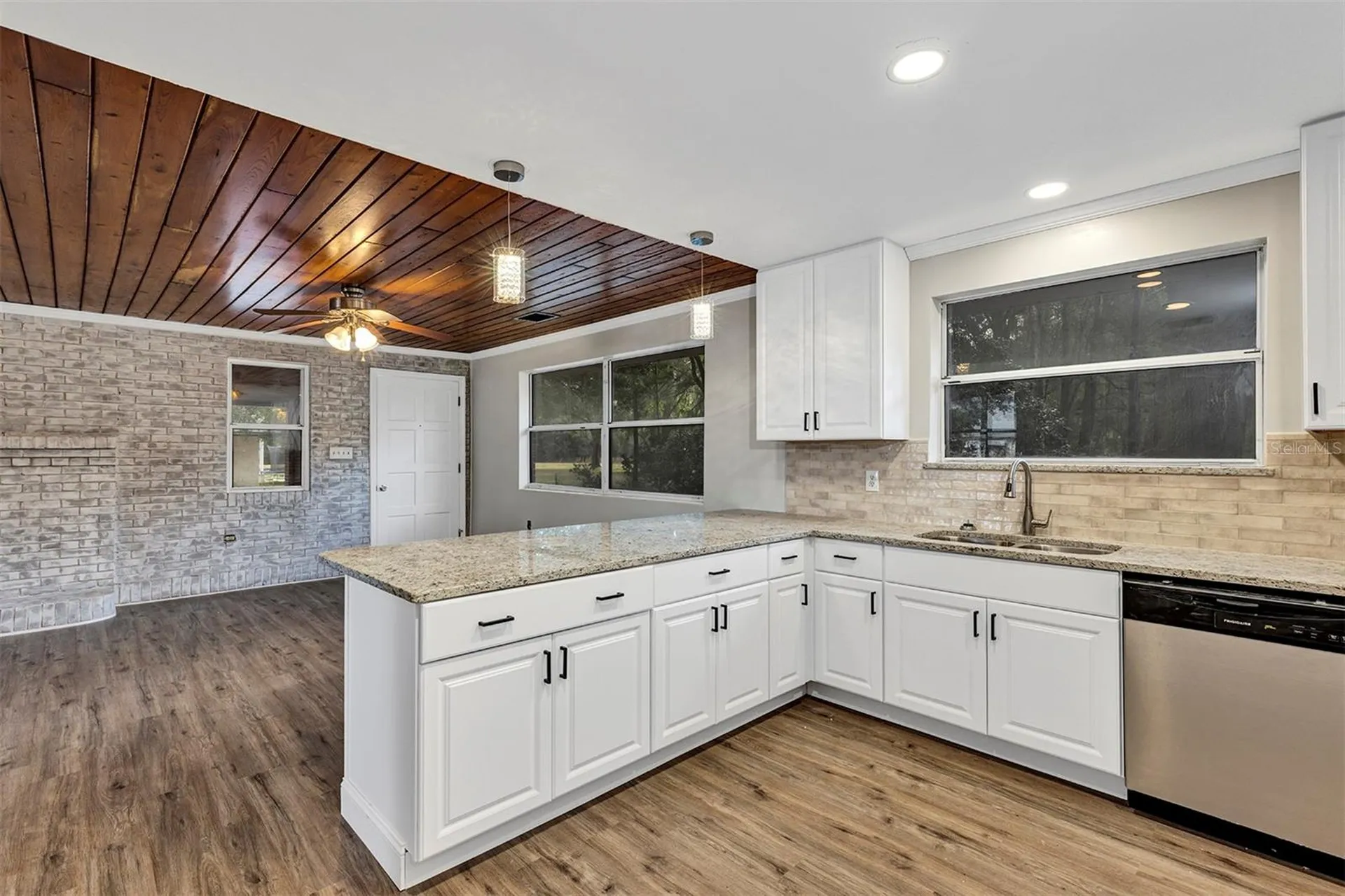 157 State Road 20 Palatka FL 32177