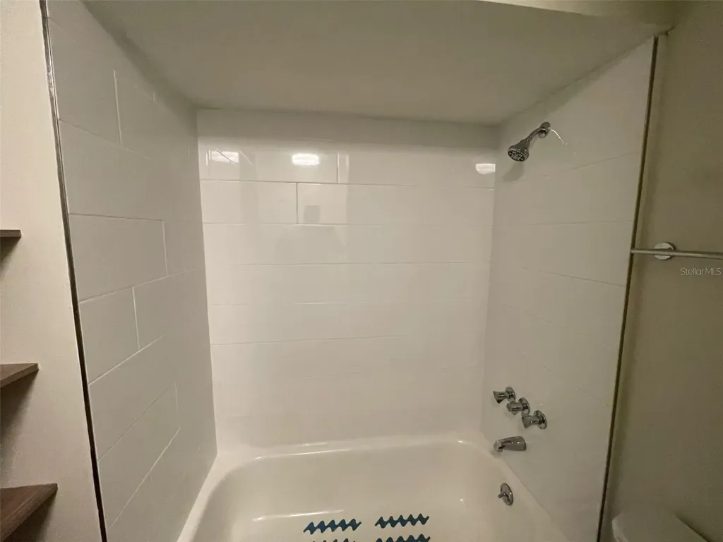1638 SW 16th Street Gainesville FL 32608