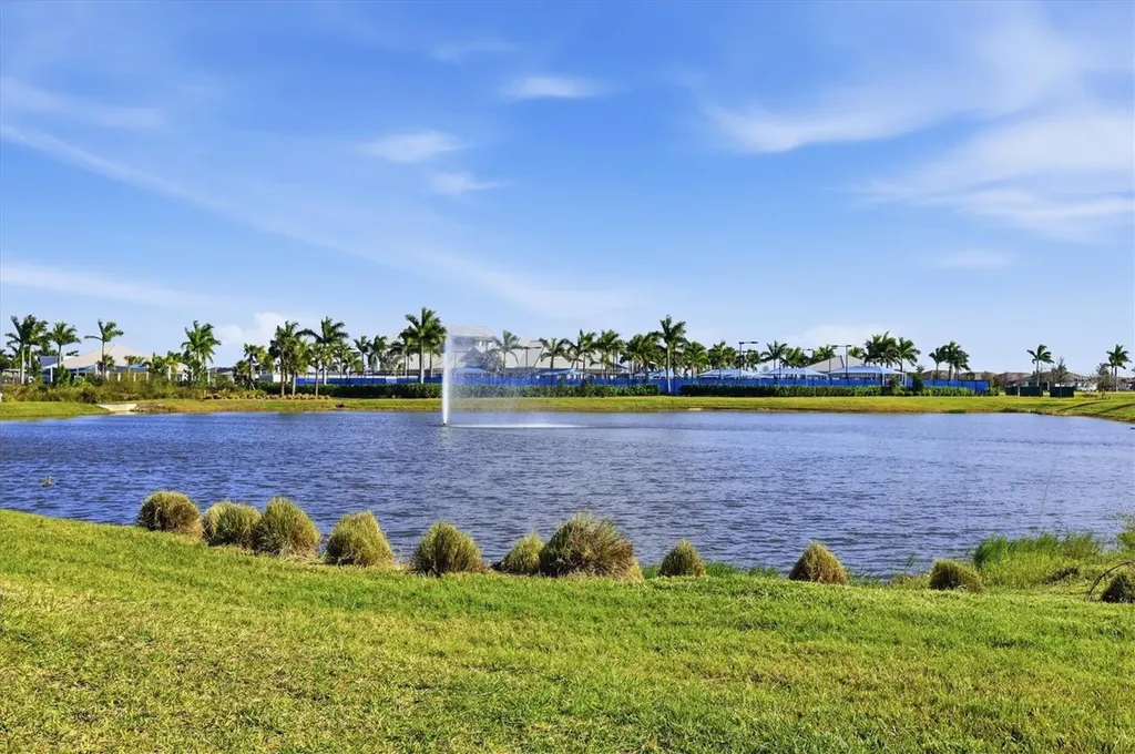 8705 Coastal Key Way Parrish FL 34219