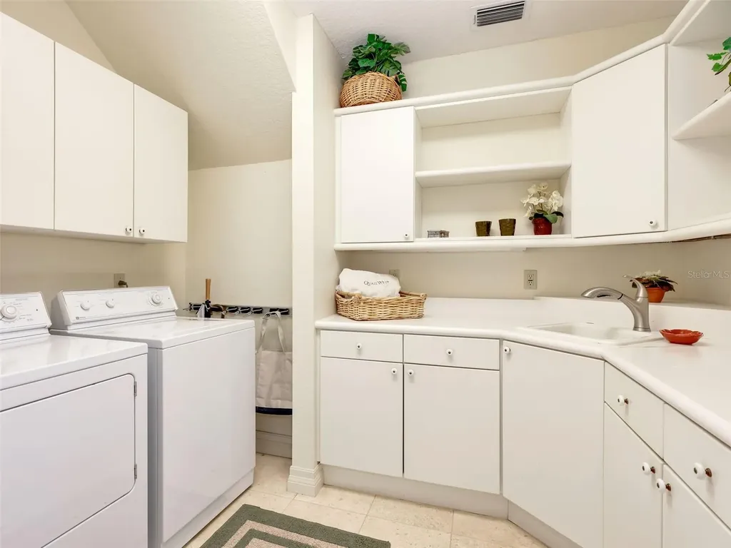 6320 Burnham Road Naples FL 34119