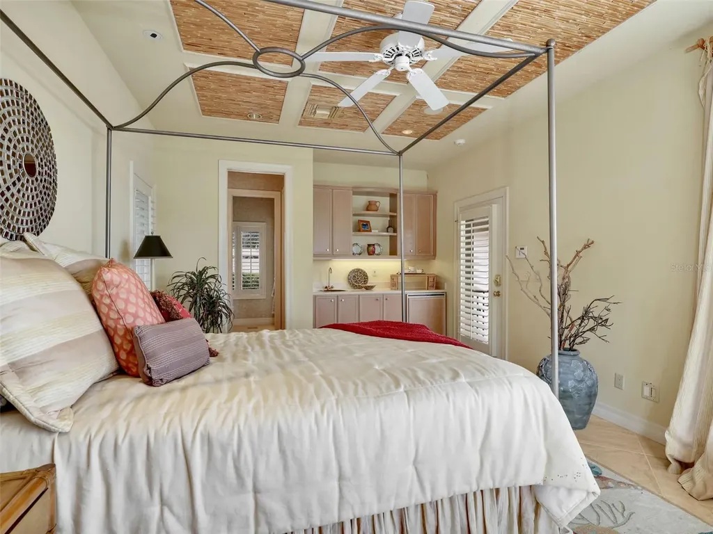 6320 Burnham Road Naples FL 34119