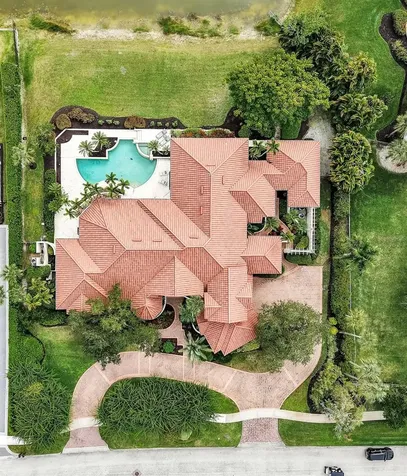 6320 Burnham Road Naples FL 34119