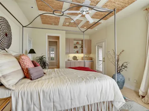 6320 Burnham Road Naples FL 34119