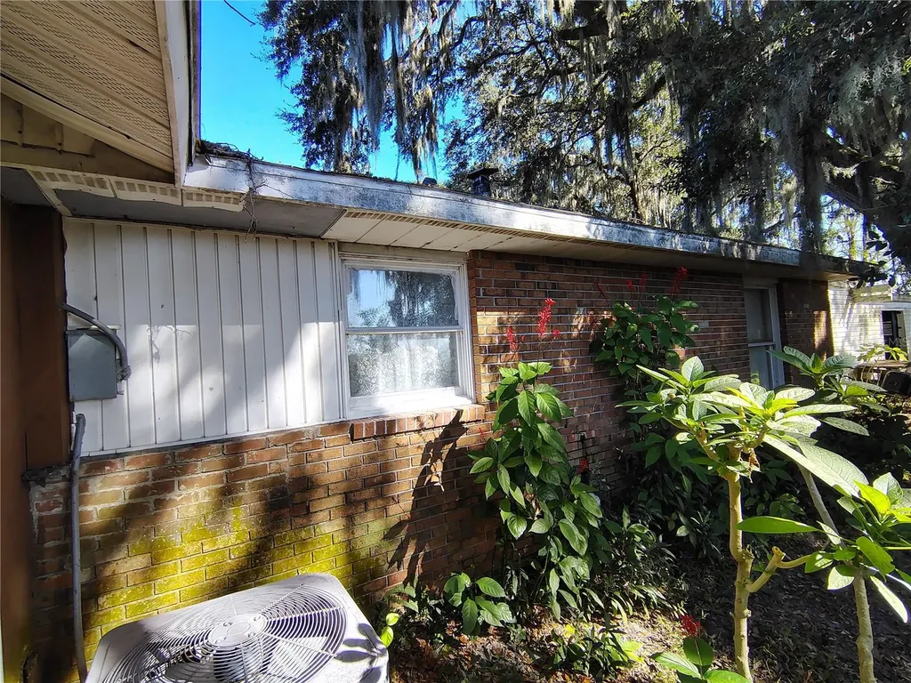 3537 E C 462 Wildwood FL 34785