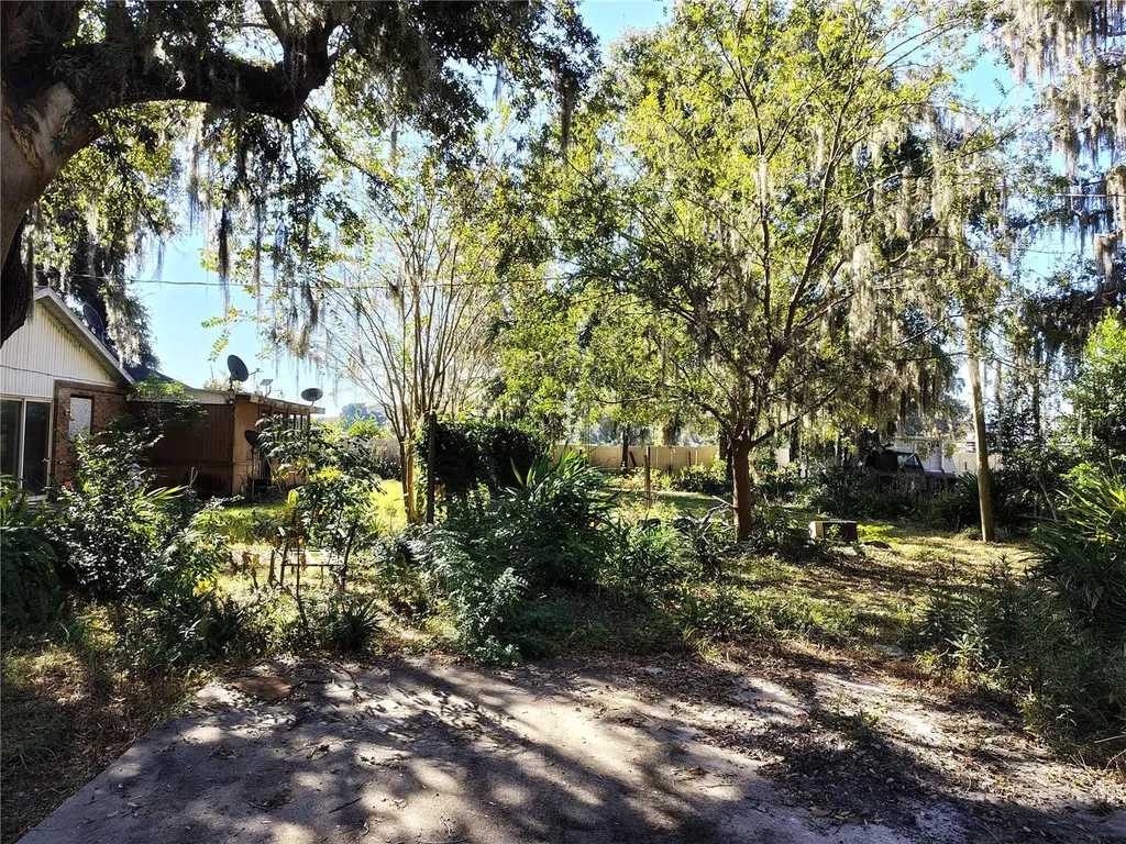 3537 E C 462 Wildwood FL 34785