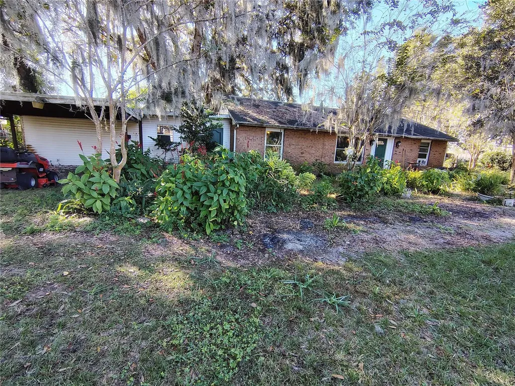 3537 E C 462 Wildwood FL 34785