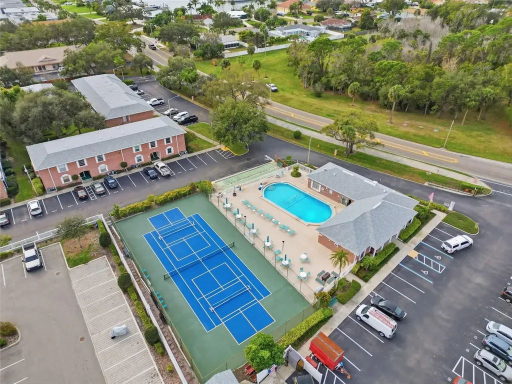 3585 41st Terrace S St Petersburg FL 33711