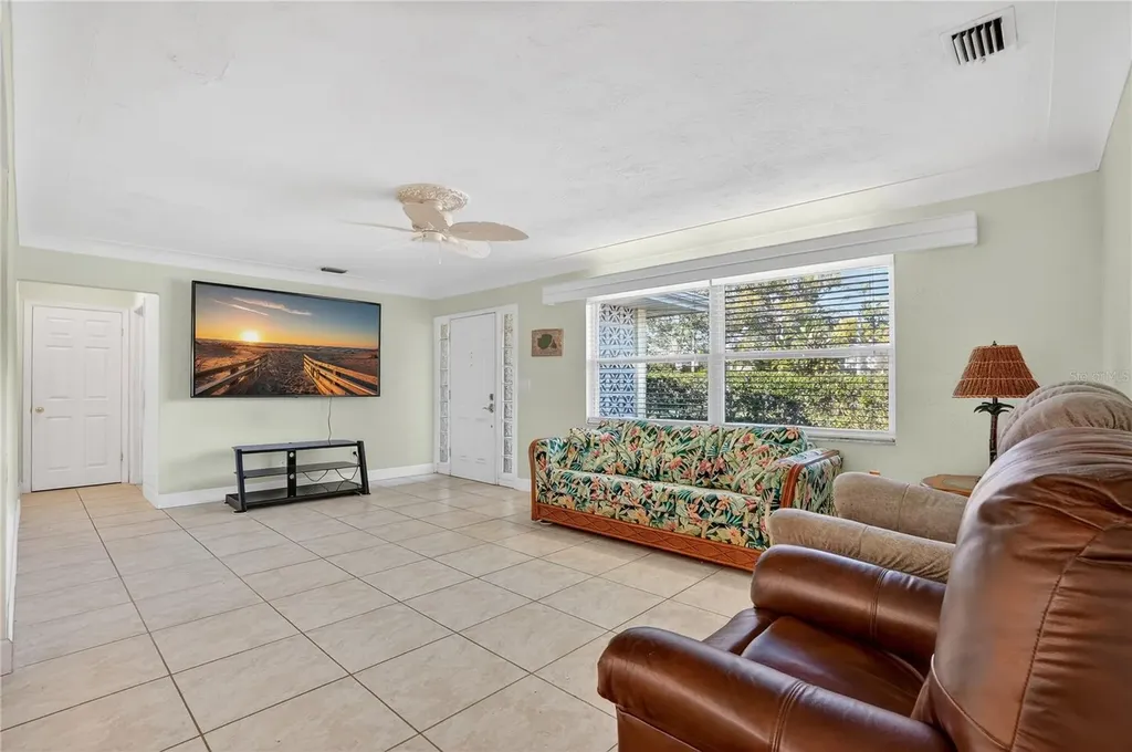 2962 8th Avenue SW Largo FL 33770