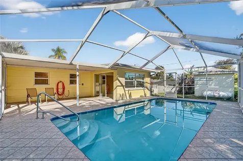 2962 8th Avenue SW Largo FL 33770
