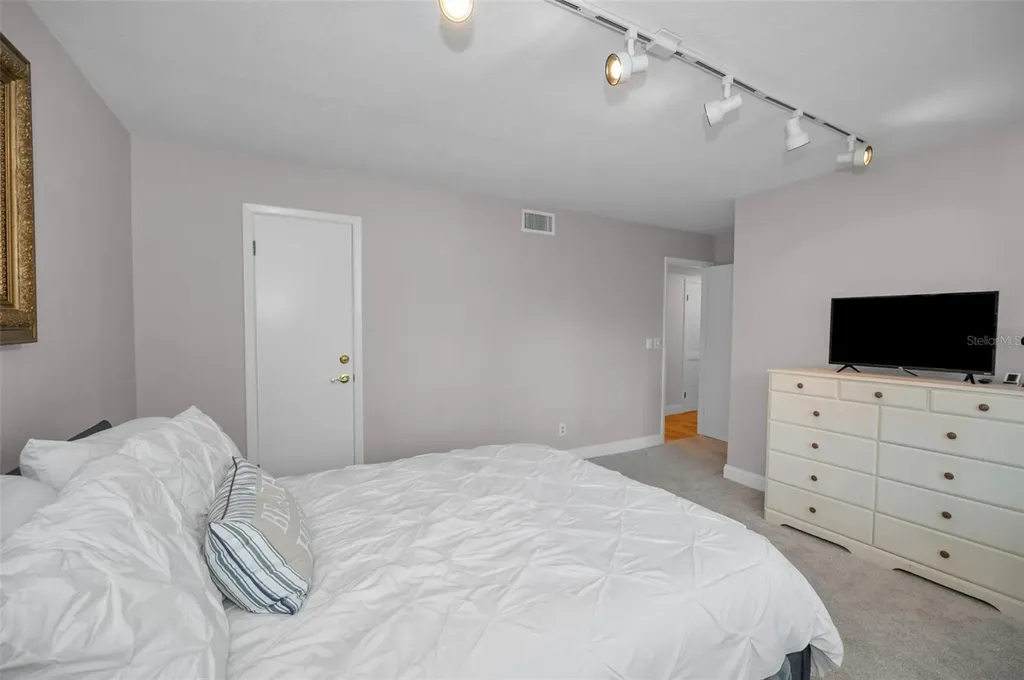 55 Rogers Street Clearwater FL 33756