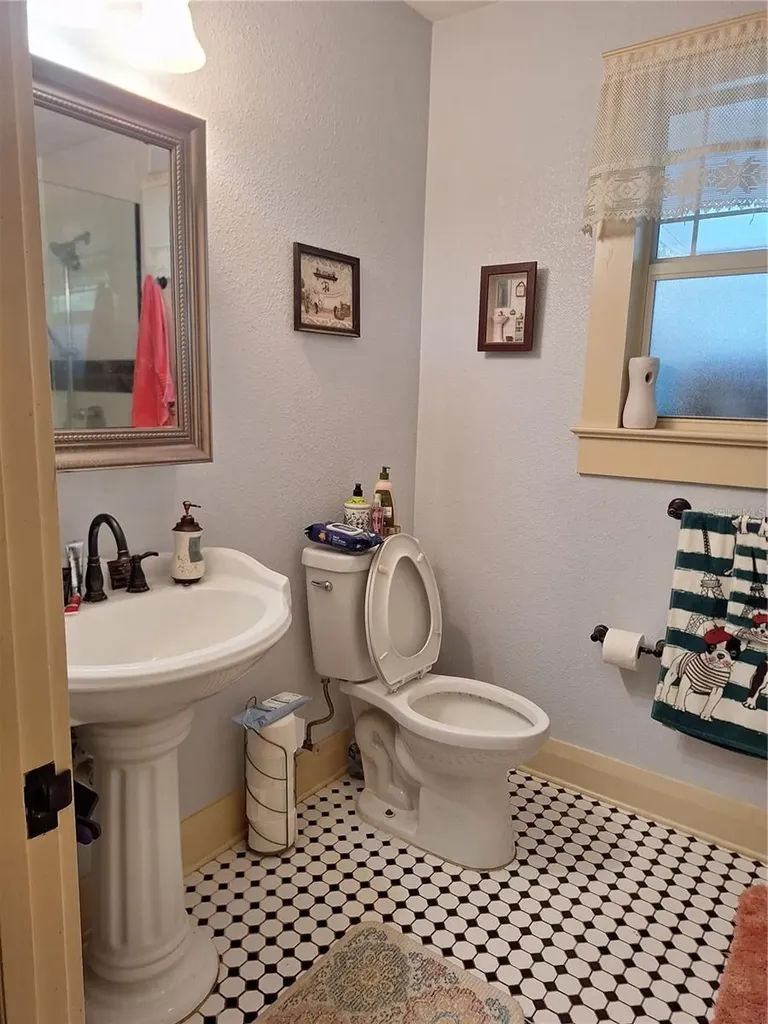 1127 S Lakeshore Boulevard Lake Wales FL 33853
