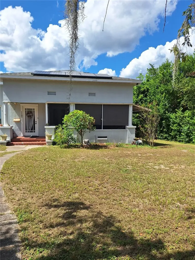 1127 S Lakeshore Boulevard Lake Wales FL 33853