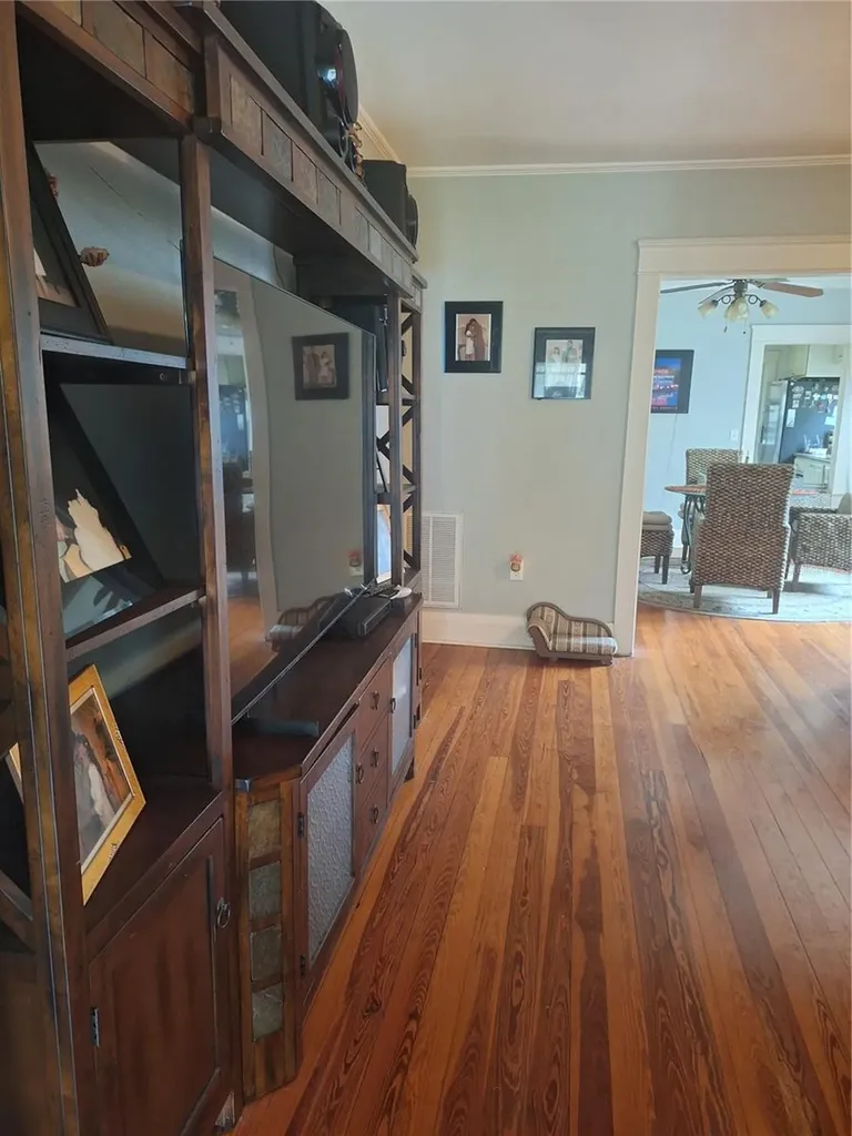 1127 S Lakeshore Boulevard Lake Wales FL 33853
