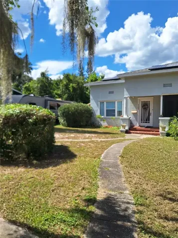 1127 S Lakeshore Boulevard Lake Wales FL 33853