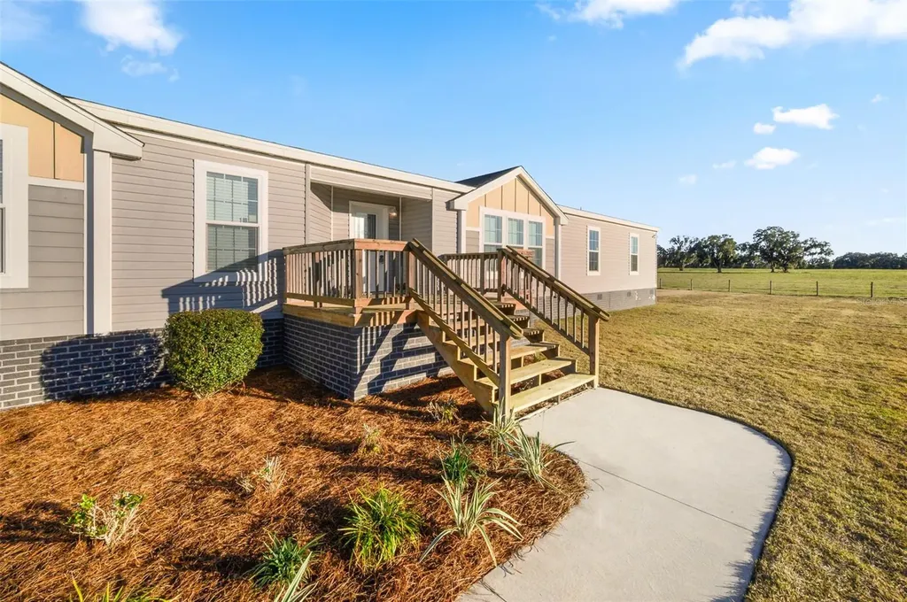 3789 NW 202nd Street Newberry FL 32669