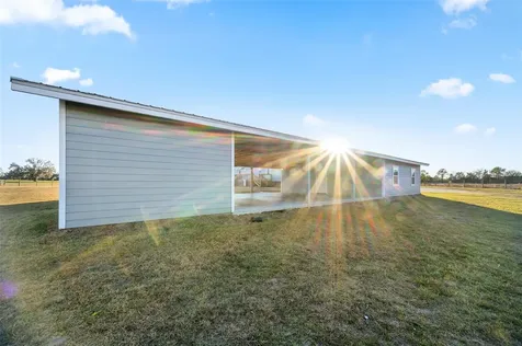 3789 NW 202nd Street Newberry FL 32669