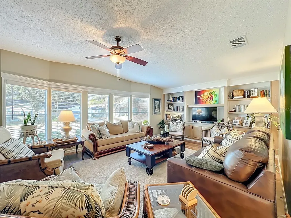 5034 El Destino Drive Leesburg FL 34748