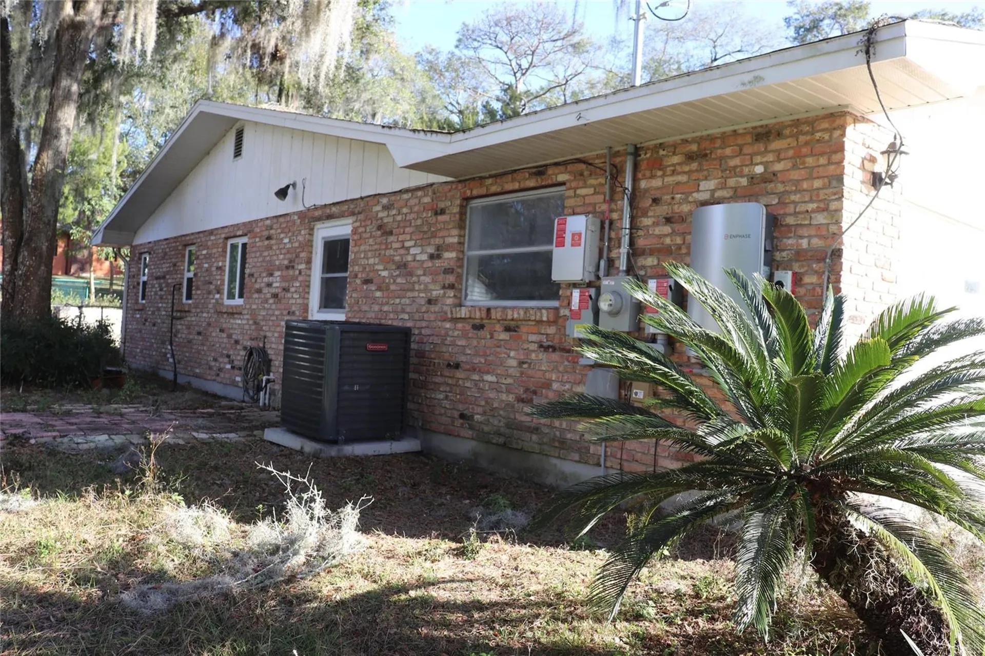 401 S Pine Avenue Inverness FL 34452