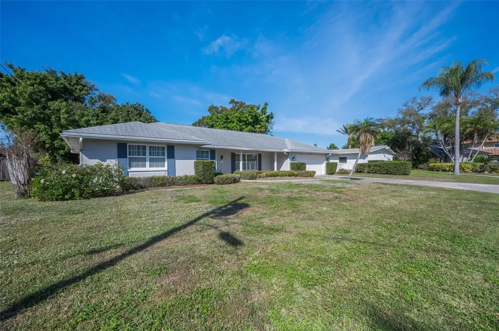 4 Hibiscus Road Belleair FL 33756