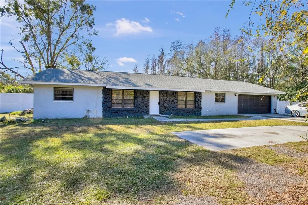 6124 Lynn Road Tampa FL 33625