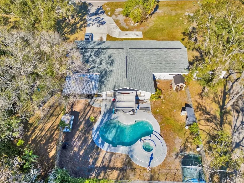 6124 Lynn Road Tampa FL 33625
