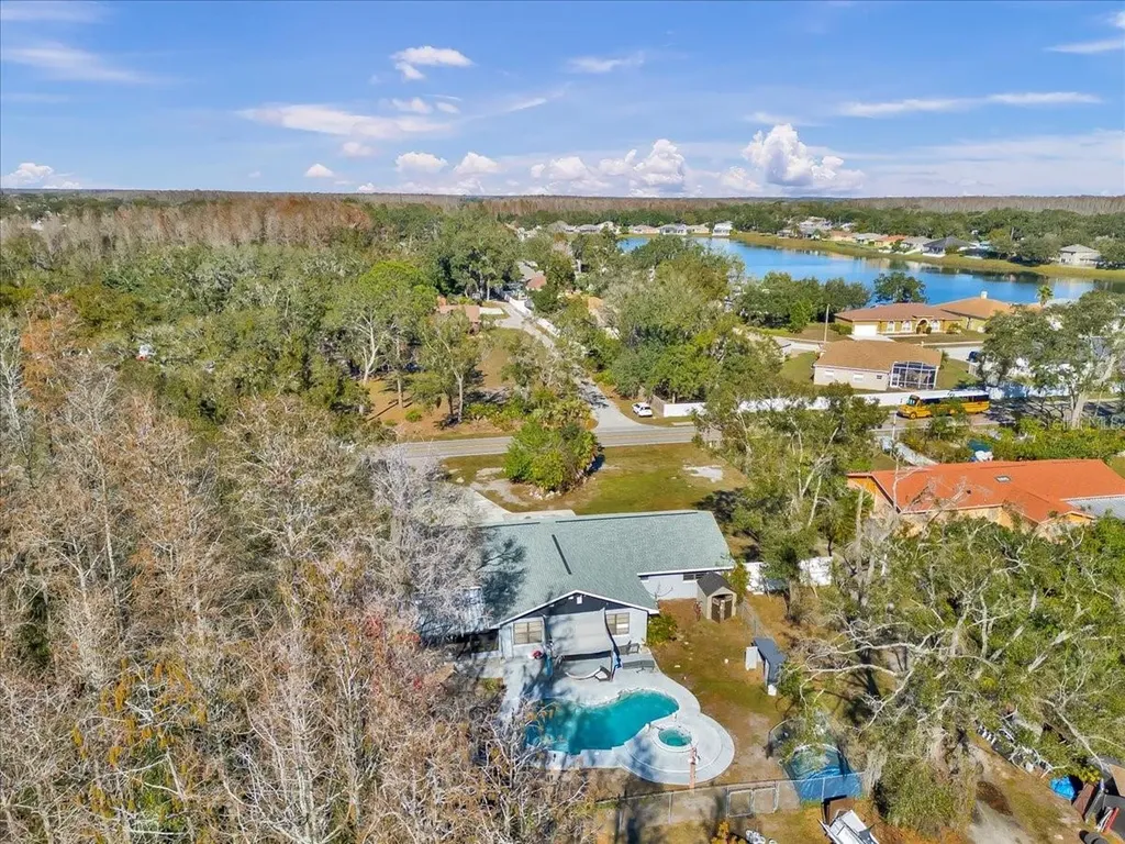 6124 Lynn Road Tampa FL 33625
