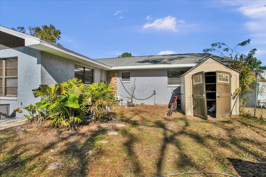 6124 Lynn Road Tampa FL 33625