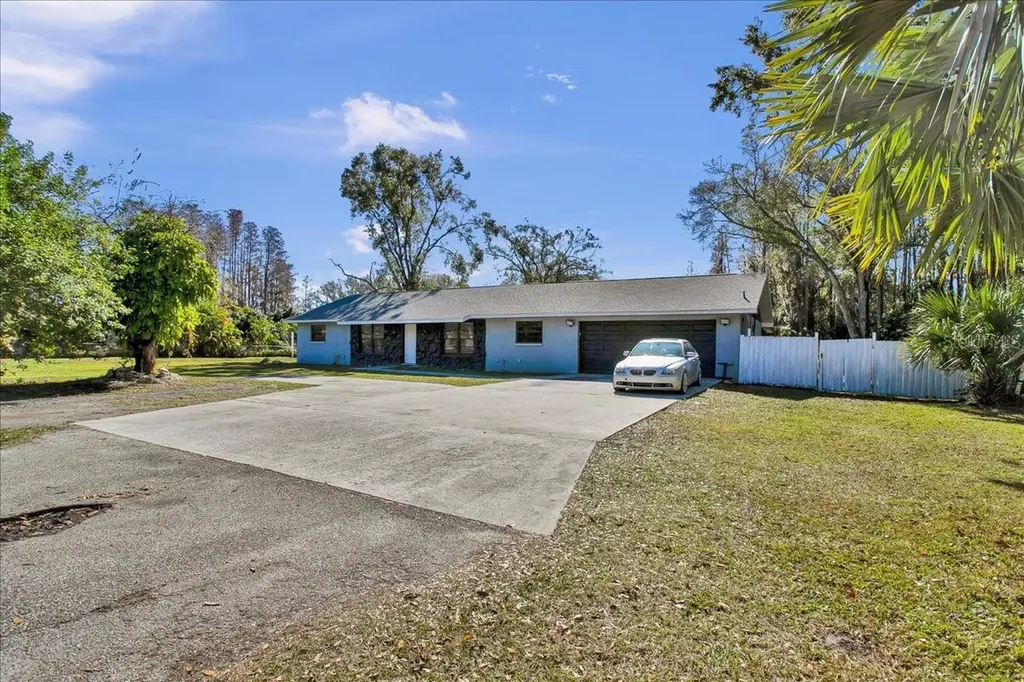 6124 Lynn Road Tampa FL 33625