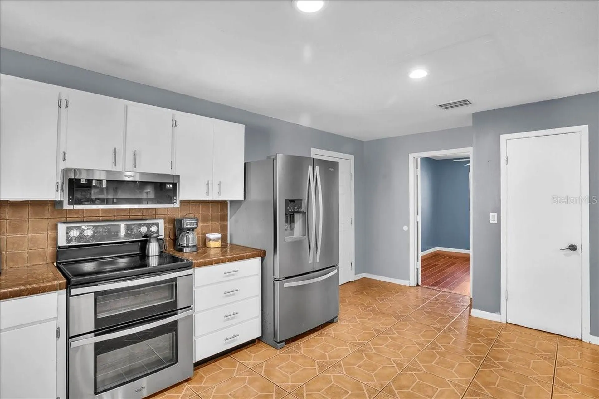 6124 Lynn Road Tampa FL 33625